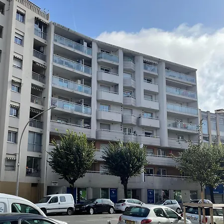 La Vague Azureenne, Proche Du Port * ניס